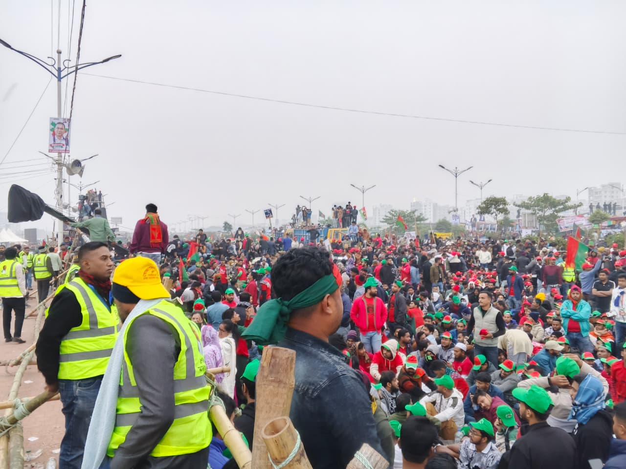 তারেক রহমানের সংবর্ধনাস্থলে জনসমূদ্র।