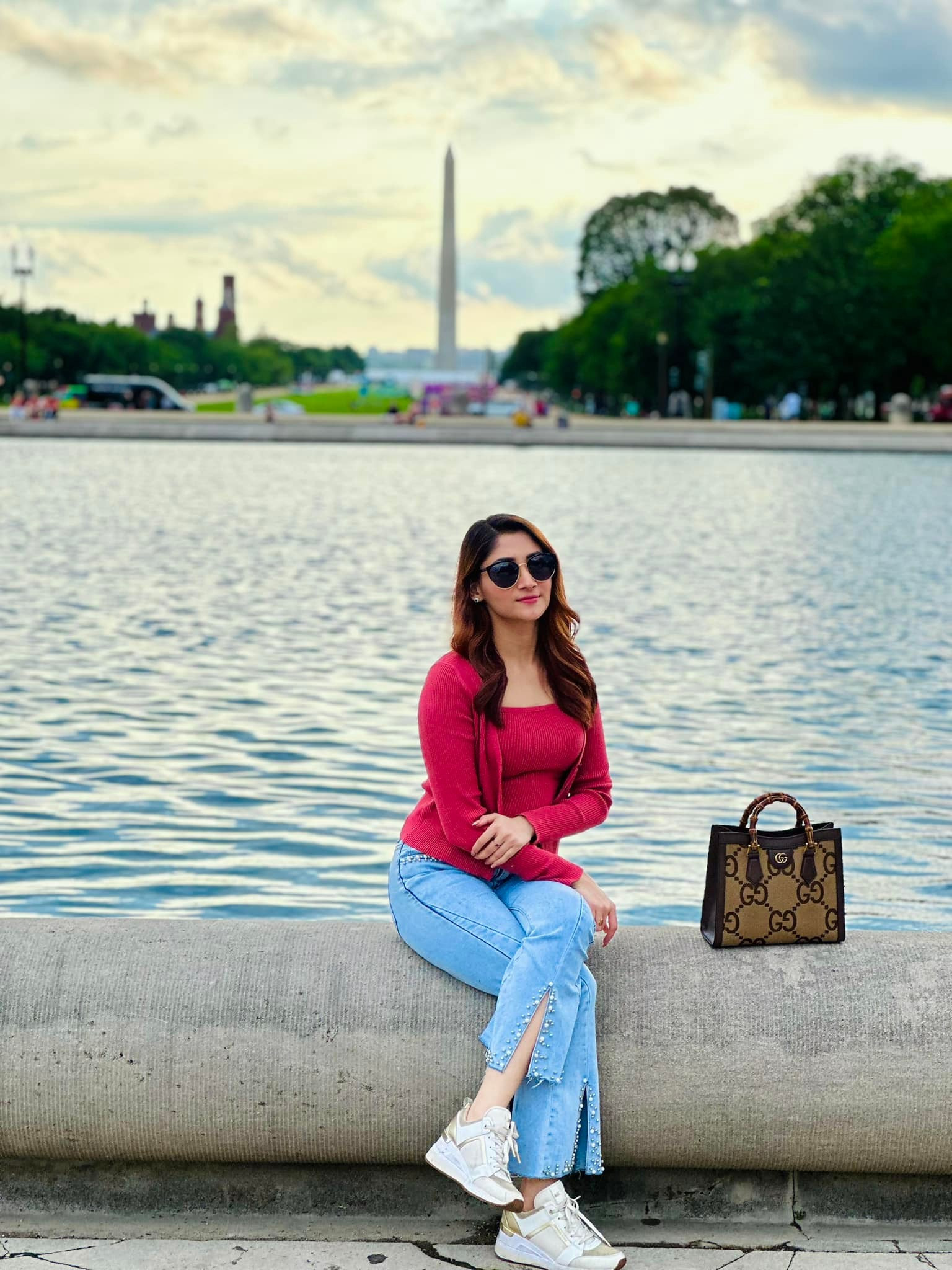 অভিনেত্রী পূজা চেরী।