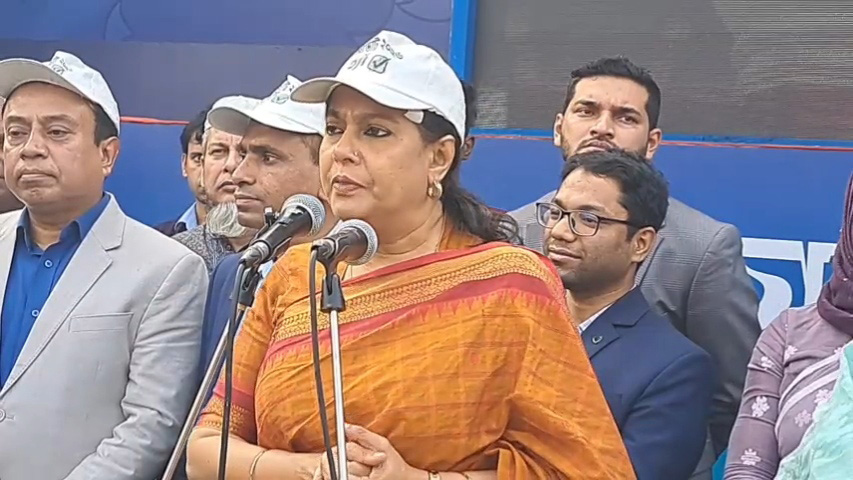 গণভোটের প্রচারণায় রাজবাড়ীতে উপদেষ্টা সৈয়দা রিজওয়ানা হাসান।