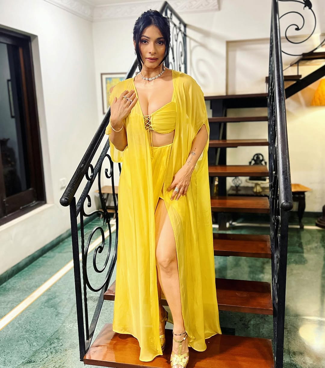 অভিনেত্রী তানিশা মুখার্জি।