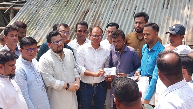 অসহায় গিয়াস উদ্দিনের পরিবারের পাশে তারেক রহমান