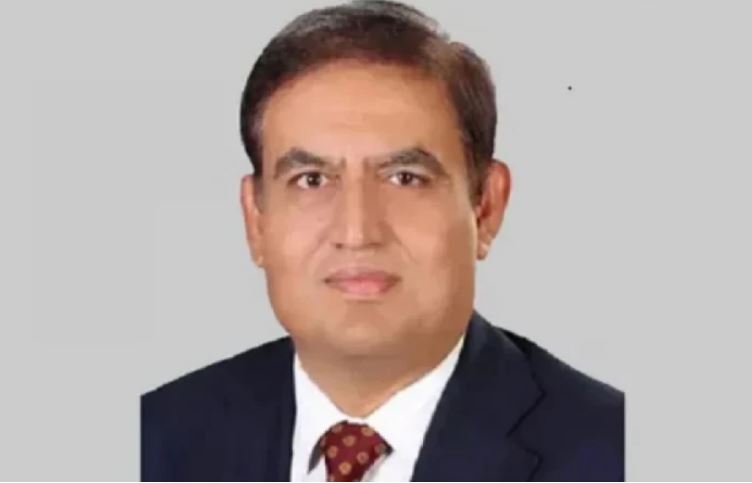 সাবেক সচিব ইসমাইল রিমান্ডে