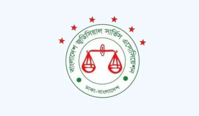 জেলা আদালত থেকে ৭০ শতাংশ চান বিচারকরা
