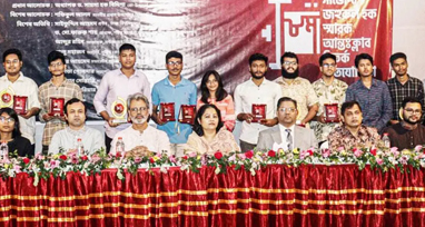 জুলাই বিপ্লবের থিমে দেশের সবচেয়ে বড় বিতর্ক প্রতিযোগিতা