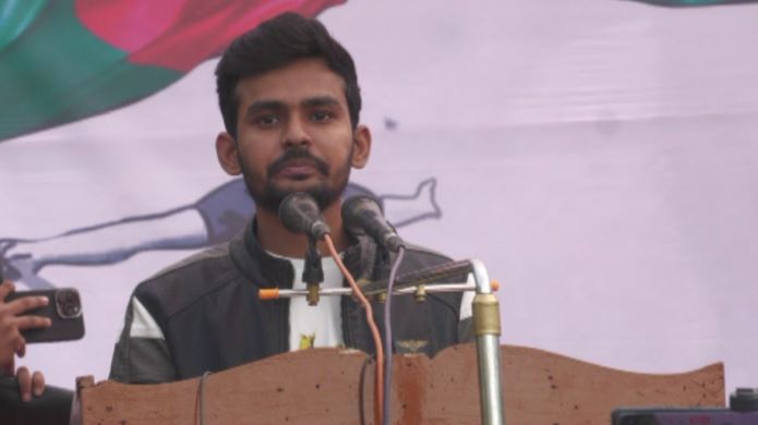 ফ্যাসিবাদী সরকার প্রতিটি প্রতিষ্ঠান ধ্বংস করেছে: উপদেষ্টা আসিফ