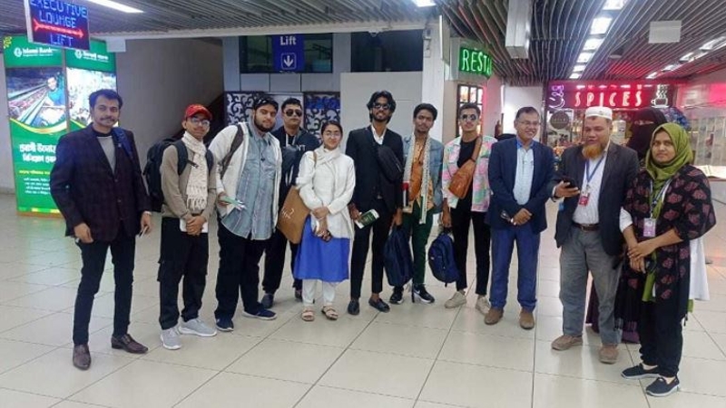 গণঅভ্যুত্থানে আহত ৭ জনকে পাঠানো হলো সিঙ্গাপুরে