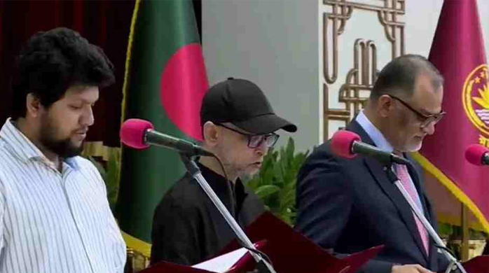 শপথ নিলেন তিন নতুন উপদেষ্টা