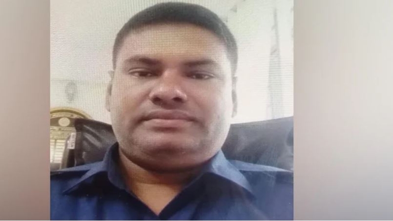থানার ভেতর থেকে ওসির মরদেহ উদ্ধার