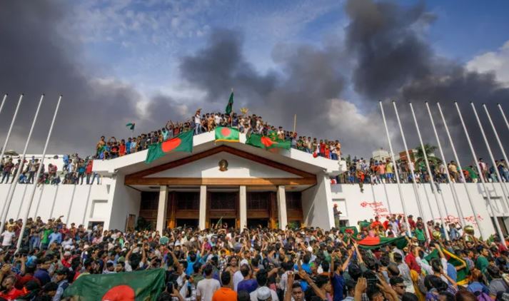 গণঅভ্যুত্থান গণতান্ত্রিক চর্চা প্রতিষ্ঠার সুযোগ এনেছে