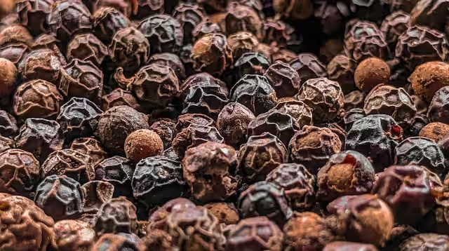 ঠাণ্ডা-কাশি, বদহজমে বেশ কার্যকর পথ্য গোলমরিচ
