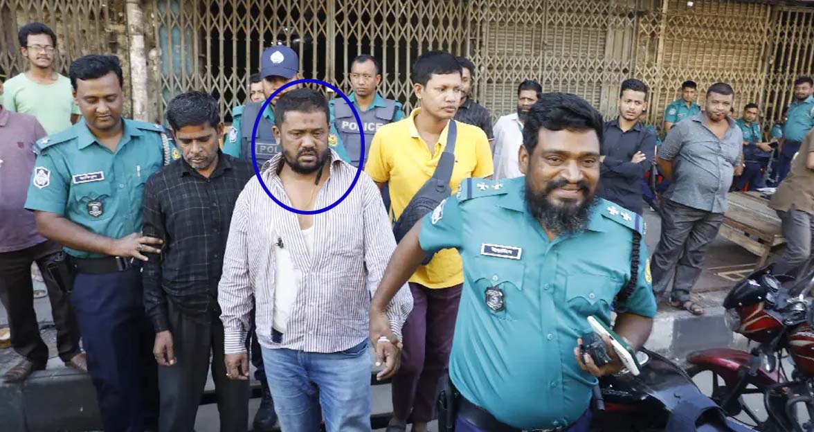 গুলিস্তানে আ.লীগ নেতাকে পেয়ে পুলিশে দিল জনতা