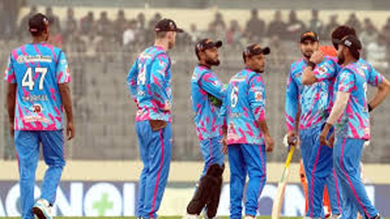 দুই বিদেশিকে টাকা না দেওয়ার অভিযোগ চিটাগং কিংসের বিরুদ্ধে