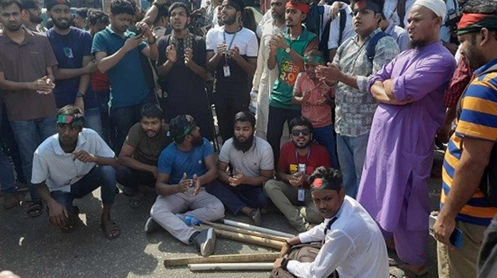আ. লীগ নেতাকর্মীদের দেখা যায়নি জিরো পয়েন্টে