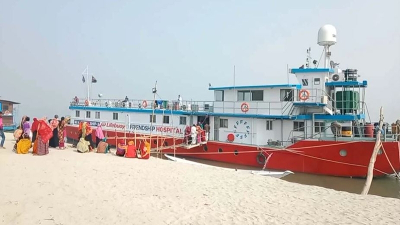 বগুড়া’য় সাড়া জাগিয়েছে ‘জল জাহাজ’