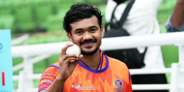 গোঁফ রাখার রহস্য ফাঁস করলেন তাসকিন