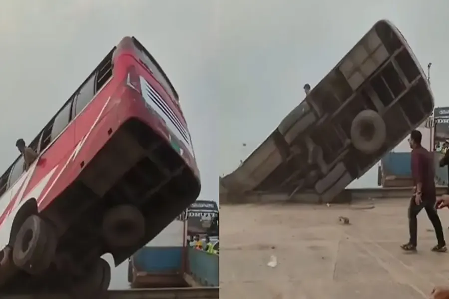 দৌলতদিয়ায় ডুবে যাওয়া বাসের রেজিস্ট্রেশন স্থগিত