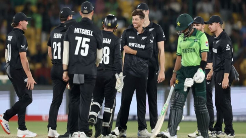স্বাগতিক পাকিস্তানকে হারিয়ে শুভ সূচনা নিউজিল্যান্ডের