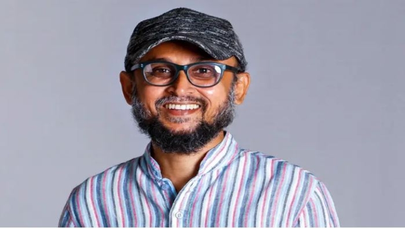 বইমেলার ঘটনা নিয়ে ফারুকীর স্ট্যাটাস