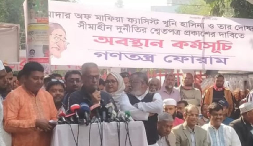 নিরাপত্তার পরও সচিবালয়ে কীভাবে আগুন, প্রশ্ন ফারুকের