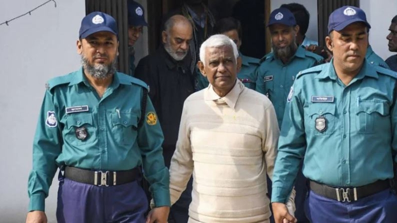 যেভাবে নিজের মৃত্যুর খবর জানলেন বিচারপতি মানিক