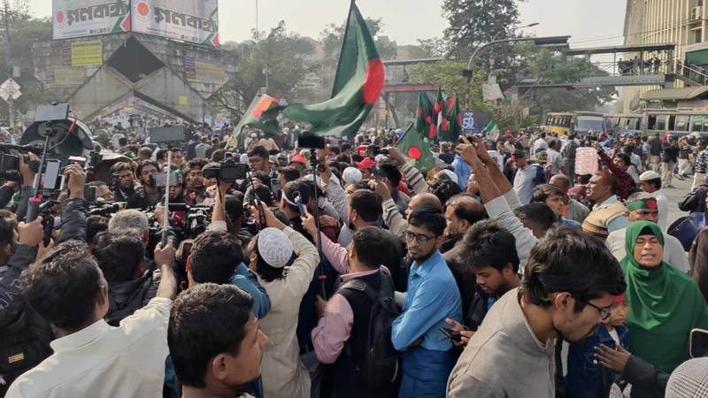 বিডিআর জওয়ানদের মুক্তির দাবিতে ‘শাহবাগ ব্লকেড’
