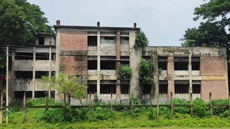 সবই আছে, নেই শুধু অবকাঠামো