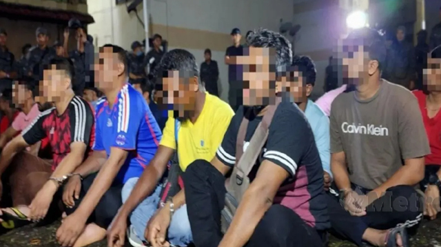 মালয়েশিয়ায় বাংলাদেশি নারীসহ গ্রেপ্তার ৫১