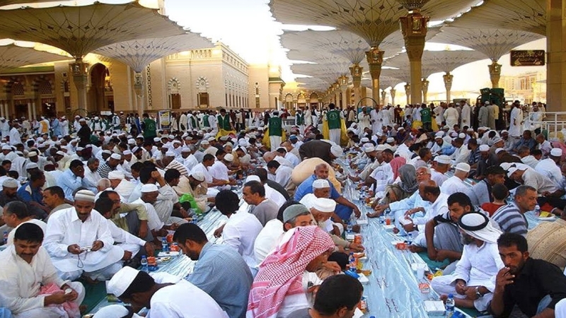 মসজিদে নববীতে ইফতারে নতুন নিয়ম