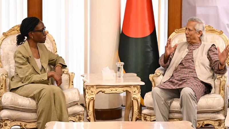 নিষিদ্ধের পরিকল্পনা নেই, নির্বাচনের তারিখ পেছাবে না: প্রধান উপদেষ্টা