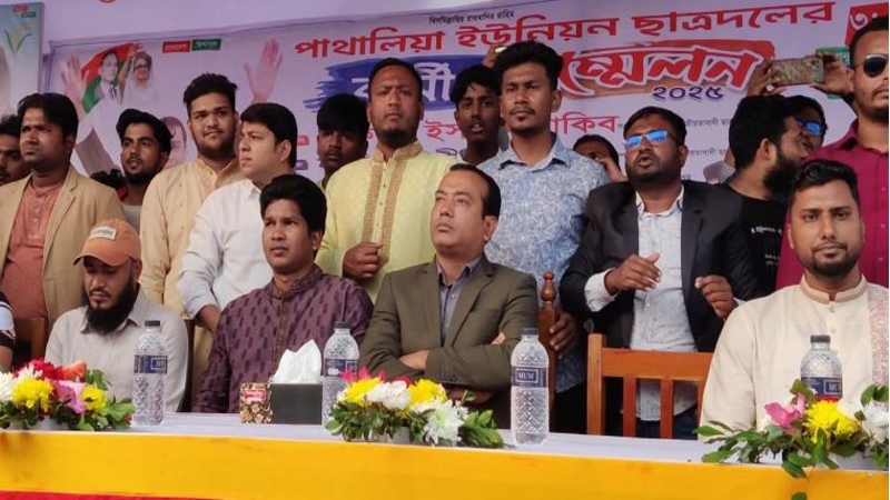 আ.লীগ-ছাত্রলীগের কর্মসূচি হাস্যকর: রাকিব