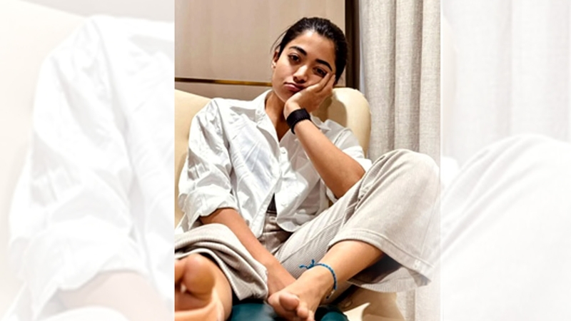 দাঁড়াতেই পারছেন না রাশমিকা