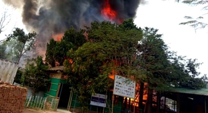 রোহিঙ্গা ক্যাম্পে আগুনে পুড়ল ছয়শ’ ঘর