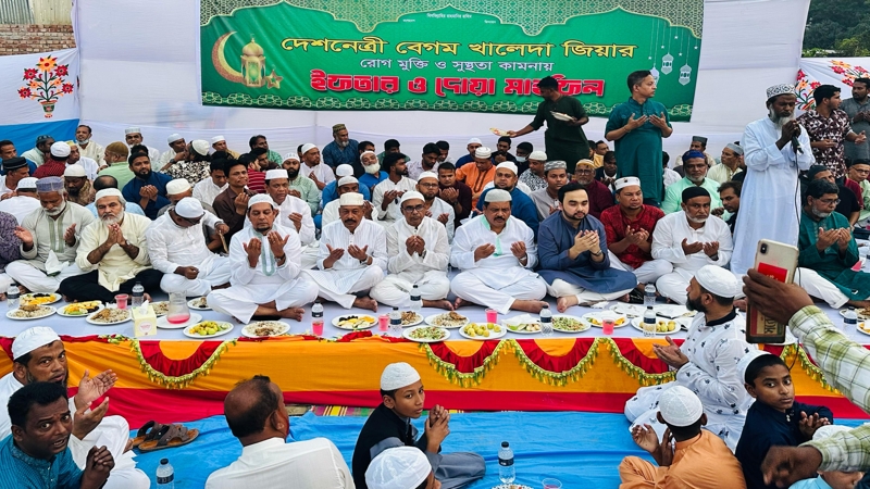 ‘হাসিনা দেশকে হিন্দুস্তানের কাছে বেচে দিয়েছে’