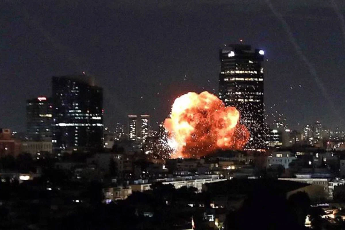 শিগগির নতুন প্রজন্মের অস্ত্র ব্যবহারের হুঁশিয়ারি: আইআরজিসি মুখপাত্র