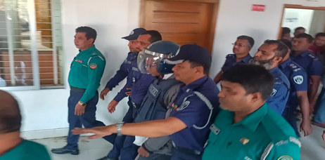 সাঈদ হত্যা মামলা বেরোবির সাবেক প্রক্টর ৩ দিনের রিমান্ডে