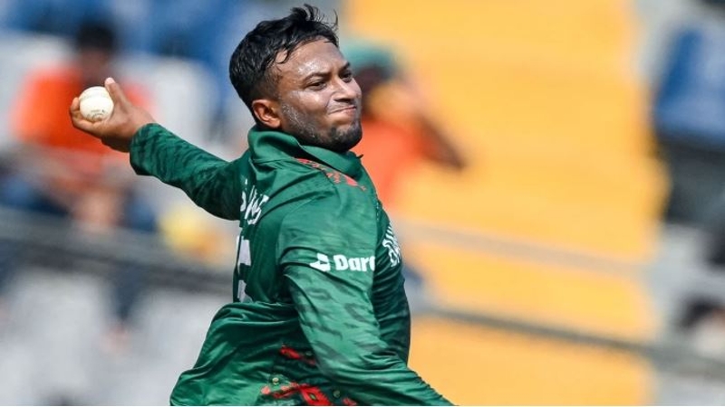 বোলিং নিষেধাজ্ঞায় সাকিব