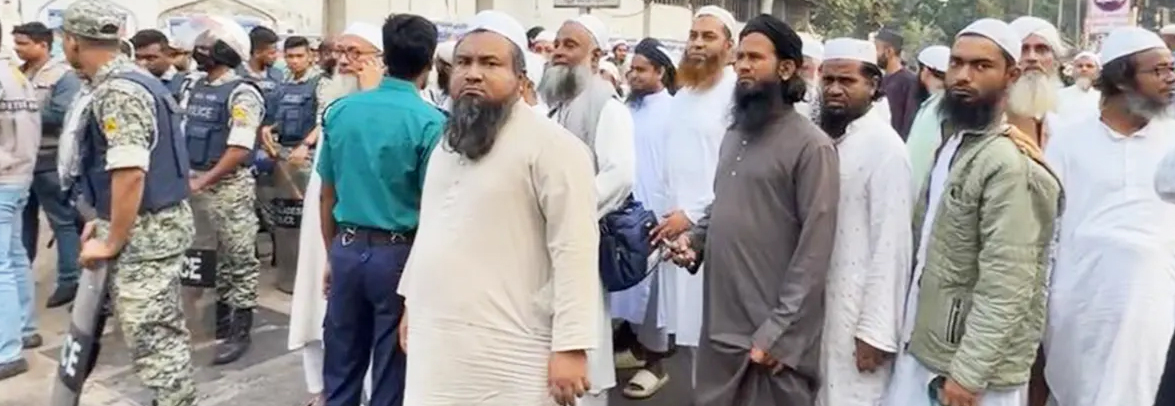 কাকরাইল মারকাজ মসজিদে অবস্থান সাদপন্থিরা