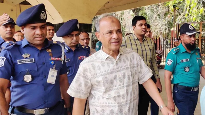 রেলের কেউ কালোবাজারিতে জড়াতে সাহস পায়নি : স্বরাষ্ট্র উপদেষ্টা