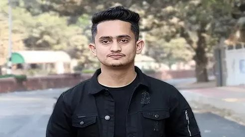 ৪৩তম বিসিএসে বাদ পড়া প্রার্থীদের নিয়ে সারজিসের স্ট্যাটাস