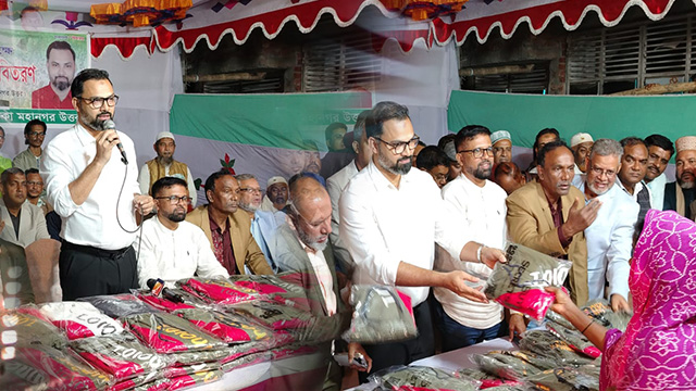 ষড়যন্ত্র এখনো থেমে নেই : আমিনুল হক