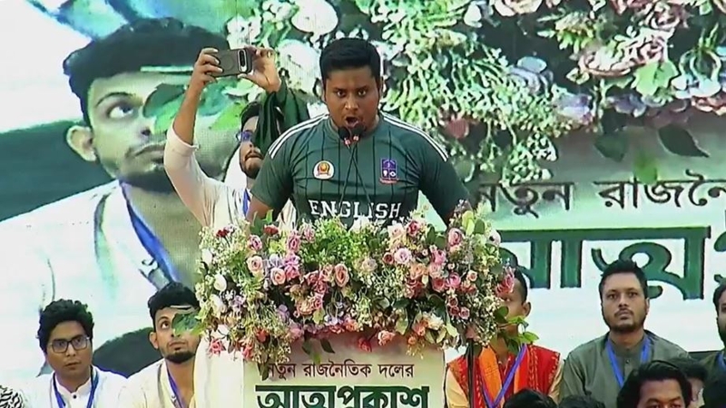 আমরা একতার রাজনীতি চালু করব: হাসনাত