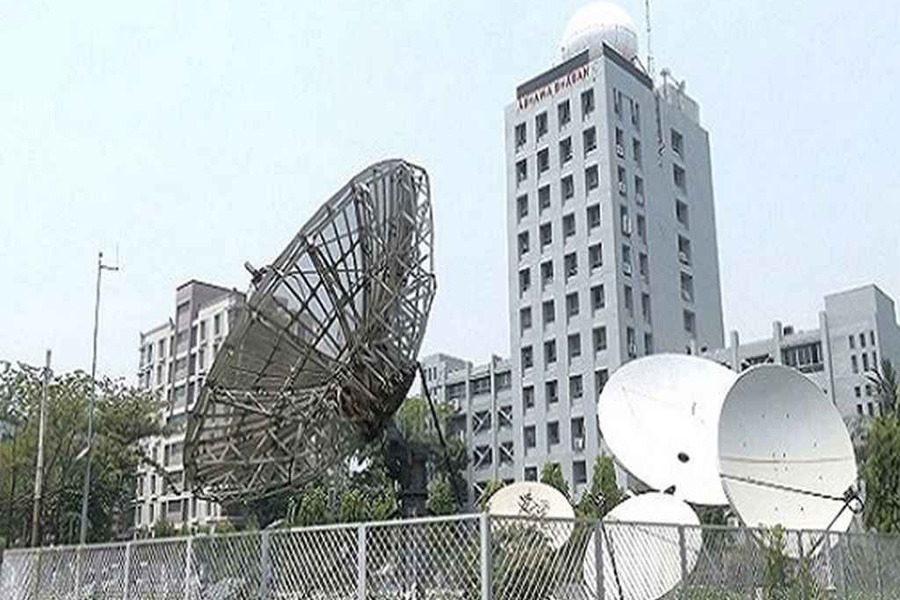 ঢাকায় দুপুরের মধ্যে বজ্রসহ বৃষ্টির শঙ্কা