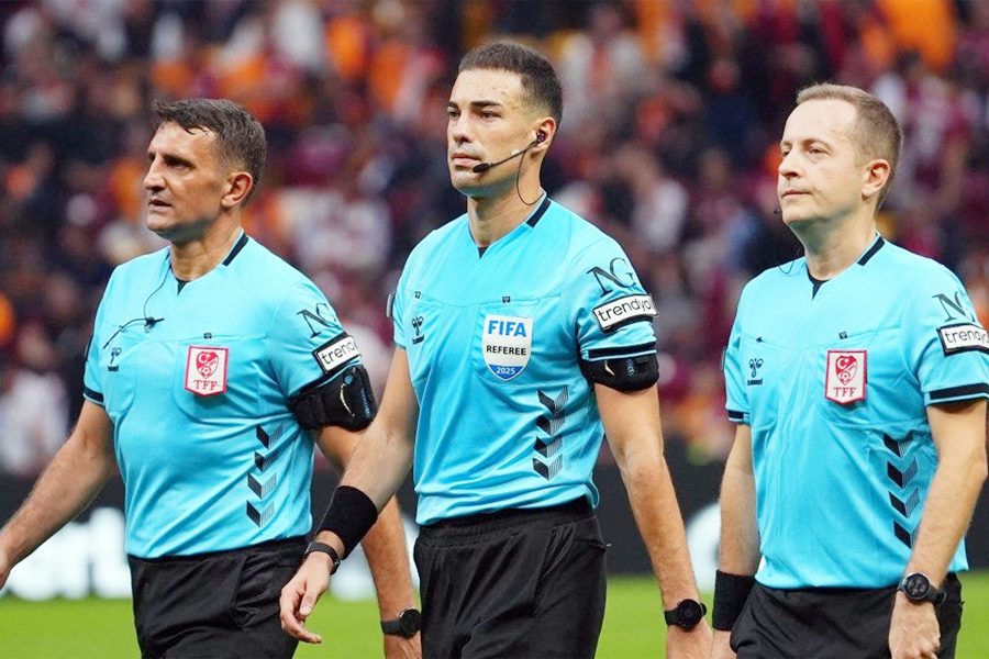 বেটিং কেলেঙ্কারিতে তুরস্কে ১৪৯ রেফারি বরখাস্ত