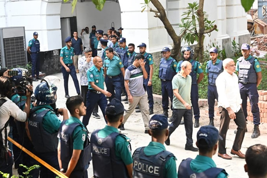 ঢাকা সেনানিবাসে সাব-জেলে ১৫ সেনা কর্মকর্তার থাকার ব্যবস্থা