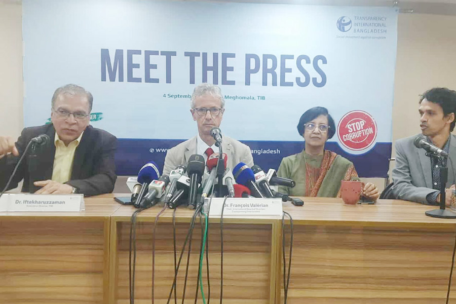 অর্থপাচার কমেনি, প্রতিরোধে ব্যবস্থা গ্রহণ শুরু হয়েছে