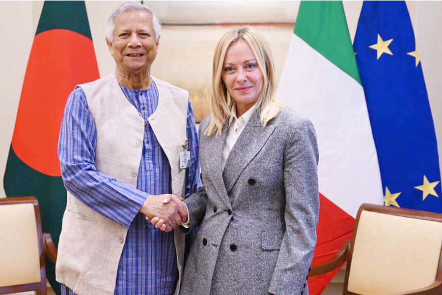 প্রধান উপদেষ্টার সঙ্গে ইতালির প্রধানমন্ত্রীর বৈঠক