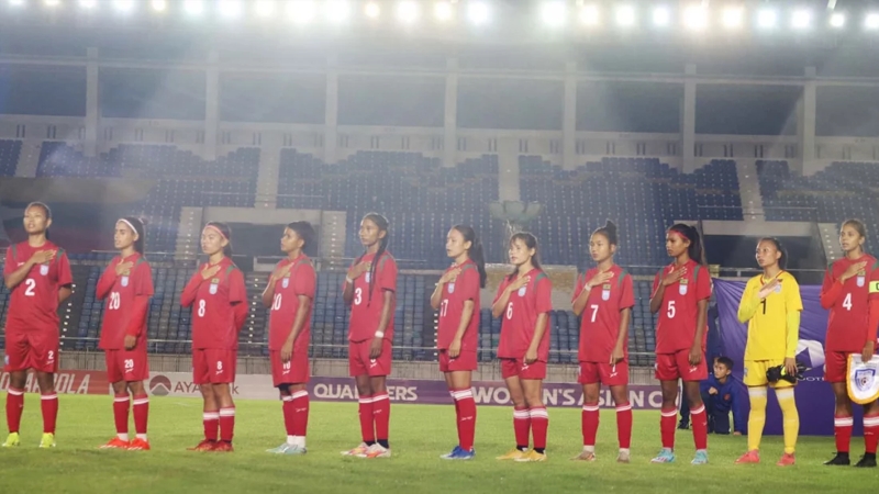 দেশে ফিরেছেন নারী ফুটবলাররা