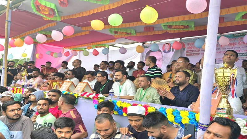 হবিগঞ্জে শহীদ জিয়া ফুটবল টূর্নামেন্টের ফাইনাল খেলার পুরষ্কার বিতরণীতে আমিনুল হক