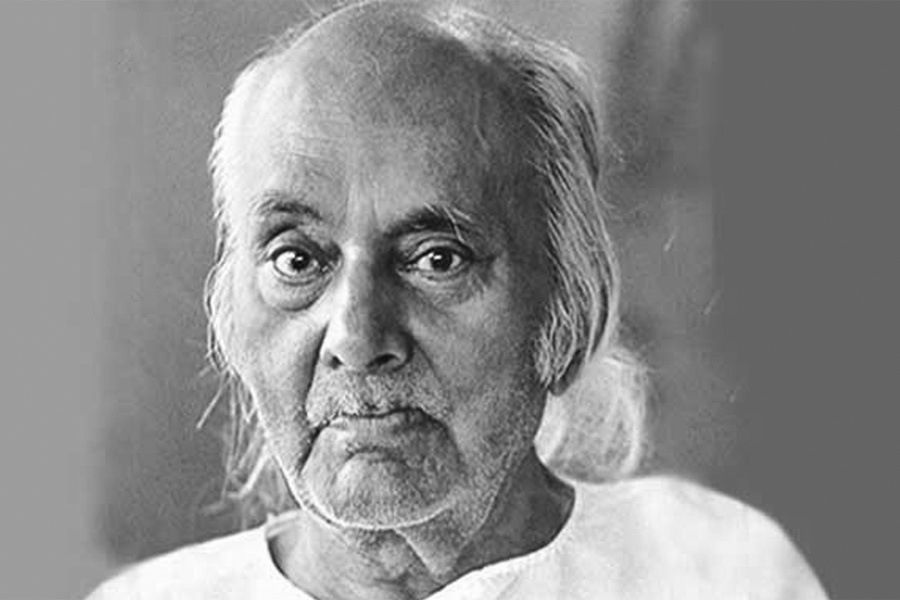 আজ জাতীয় কবির ১২৭তম জন্মজয়ন্তী