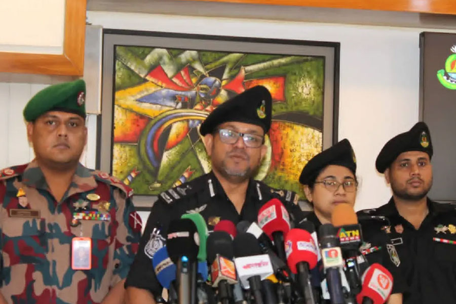 চাকরি দেওয়ার নামে প্রতারণা, গ্রেপ্তার ২